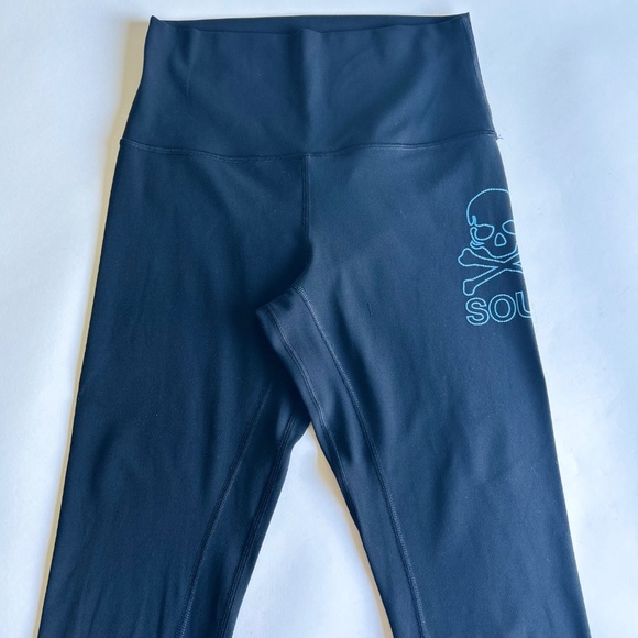 Lululemon Black High Rise Short Leggings size 6 - Picture 4 of 11